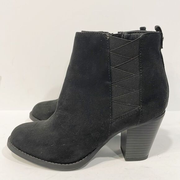 Mia Amour Elizabeth Women’s Black Memory Foam Footbed Slip On Chelsea Boots - Picture 2 of 11